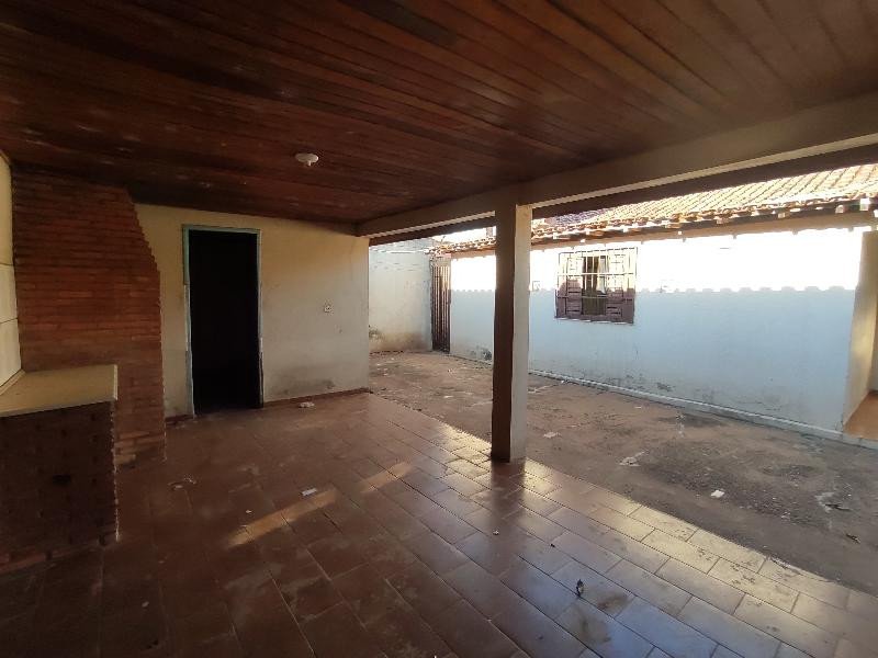 Casa à venda Jardim Paula I com 480m² e 2 quartos por R$ 180.000 - 1778202694-img-20220203-wa0037.jpg