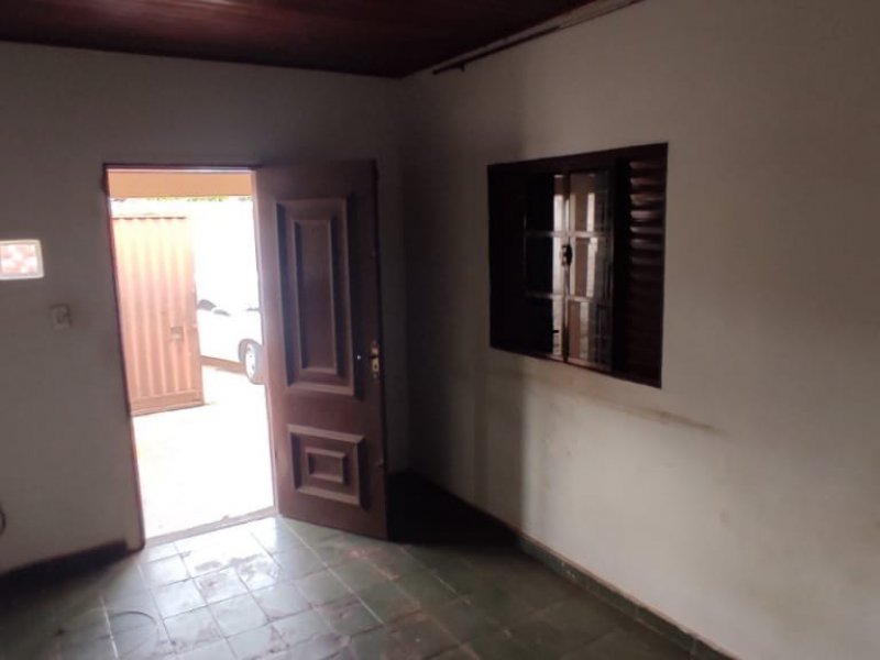 Casa à venda Jardim Paula I com 480m² e 2 quartos por R$ 180.000 - 321086231-img-20220107-wa0001.jpg