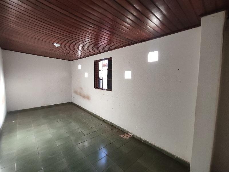Casa à venda Jardim Paula I com 480m² e 2 quartos por R$ 180.000 - 464633156-img-20220203-wa0031.jpg