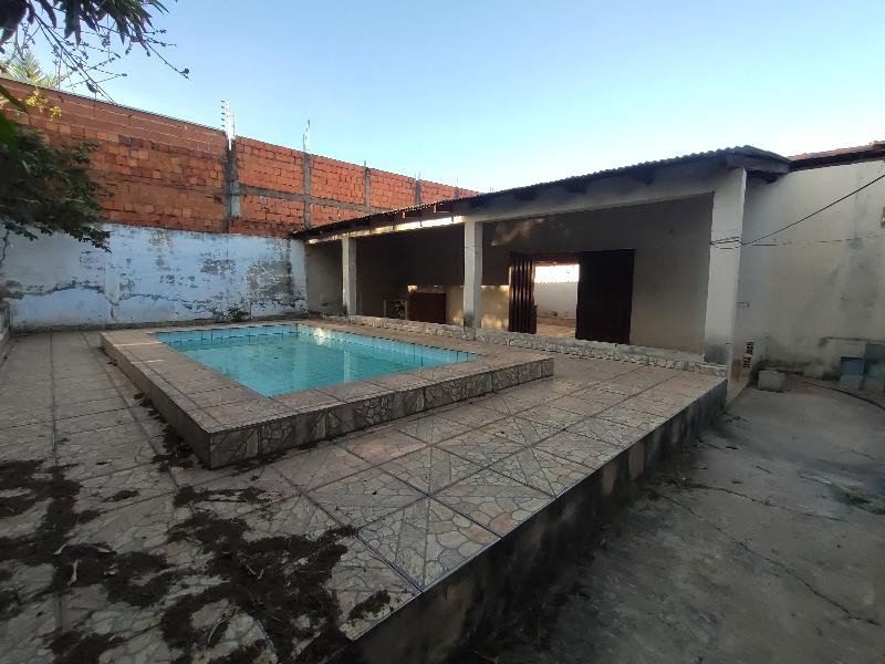 Casa à venda Jardim Paula I com 480m² e 2 quartos por R$ 180.000 - 983899707-img-20220203-wa0041.jpg