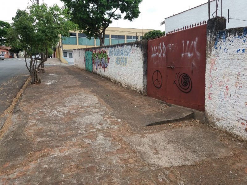 Terreno à venda Vila Rezende com 466m² e 1 quarto por R$ 450.000 - 1829680980-463.jpg