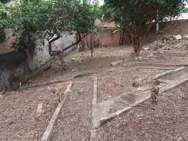 Terreno à venda Vila Rezende com 466m² e 1 quarto por R$ 450.000 - 2094235348-472.jpg