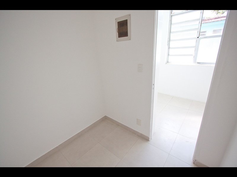 Apartamento à venda Grajaú com 105m² e 2 quartos por R$ 380.000 - 425513346-dependencia-1b.jpg