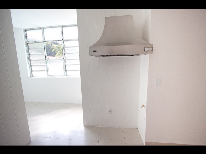 Apartamento à venda Grajaú com 105m² e 2 quartos por R$ 380.000 - 813191460-cozinha-b.jpg