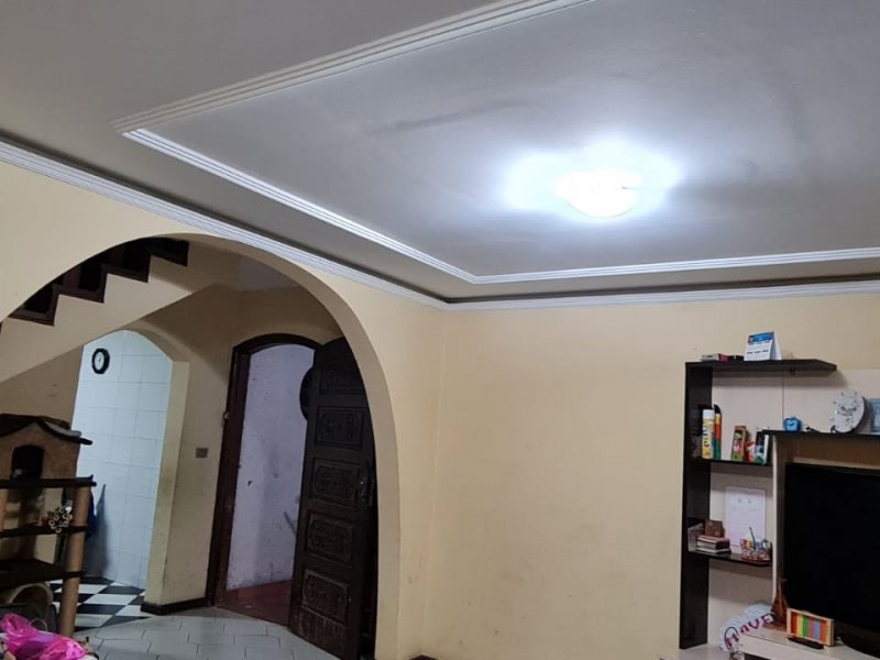 Casa à venda Vila Santo Antonio com 360m² e 3 quartos por R$ 1.000.000 - 1541749343-img-20220124-wa0156.jpg