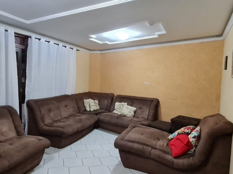 Casa à venda Vila Santo Antonio com 360m² e 3 quartos por R$ 1.000.000 - 68093209-img-20220124-wa0151.jpg