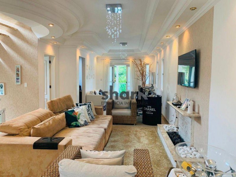 Casa de condomínio à venda Parque Nova Jandira com 300m² e 4 quartos por R$ 1.099.000 - 1453285685-0bb67b1a-7a60-49b8-84d0-86c8eca06081.jpeg