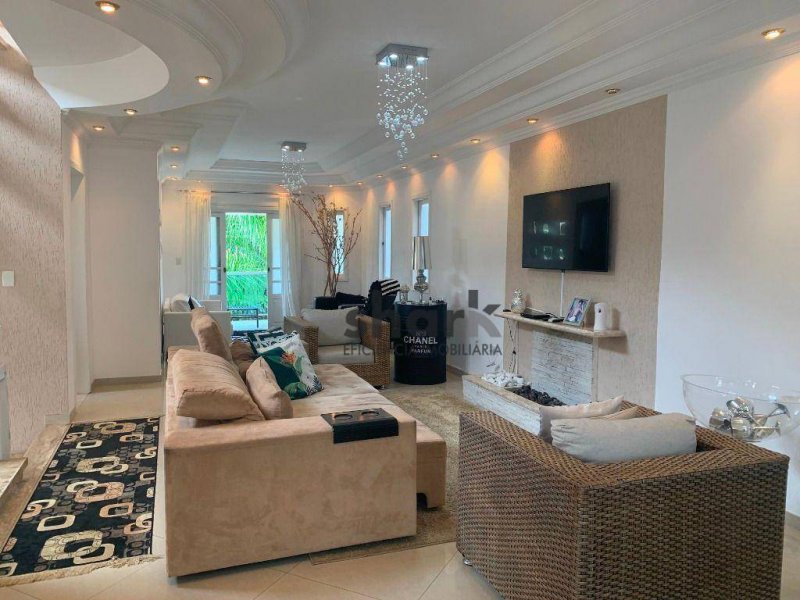 Casa de condomínio à venda Parque Nova Jandira com 300m² e 4 quartos por R$ 1.099.000 - 2028815682-6ac86ba2-aac6-411e-b142-a178f2b16ab0.jpeg