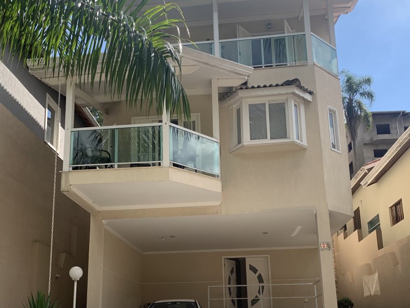 Casa de condomínio à venda Parque Nova Jandira com 300m² e 4 quartos por R$ 1.099.000 - 985217839-d18f654d-c978-4f0a-aeaa-746f9b7498b3.jpeg