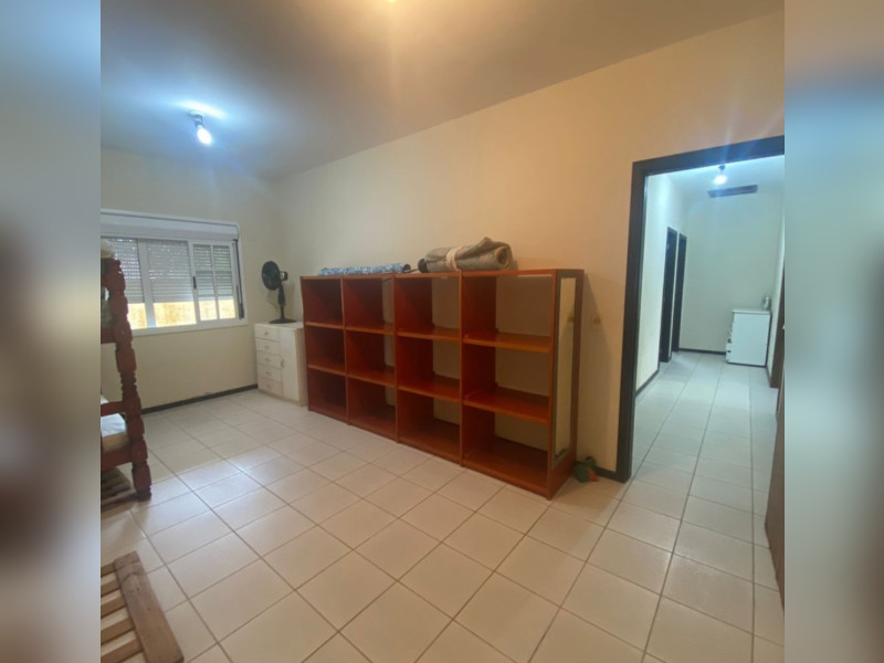 Casa à venda Pontal do Sul com 350m² e 3 quartos por R$ 1.100.000 - img-1398.jpeg