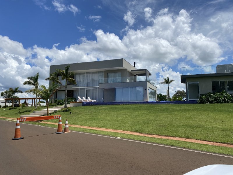 Terreno à venda Centro com 600m² e 1 quarto por R$ 80.000 - 101394305-img-4779.JPG