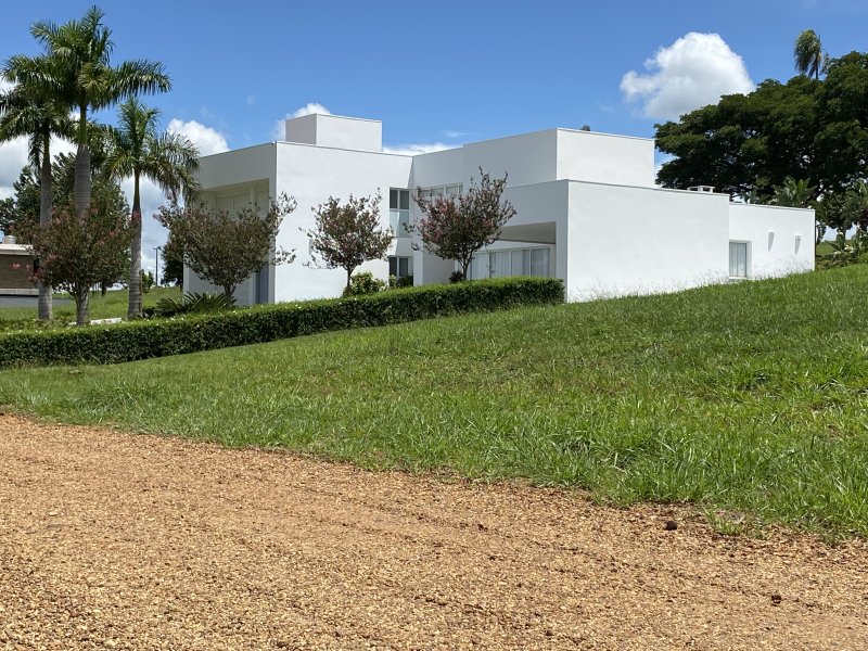 Terreno à venda Centro com 600m² e 1 quarto por R$ 80.000 - 1109114603-img-4788.JPG