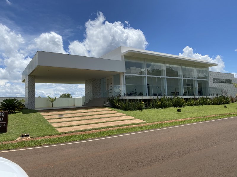 Terreno à venda Centro com 600m² e 1 quarto por R$ 80.000 - 1481888861-img-4774.JPG