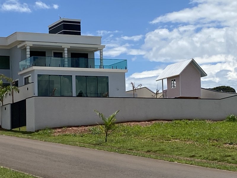 Terreno à venda Centro com 600m² e 1 quarto por R$ 80.000 - 1841920214-img-4785.JPG