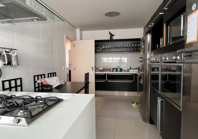 imóvel com 240m²