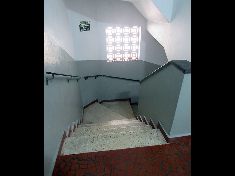 Apartamento à venda Marapé com 92m² e 3 quartos por R$ 330.000 - 337088926-img-escada.jpg