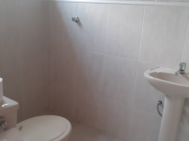 Casa à venda Lot. Remanso Campineiro com 153m² e 3 quartos por R$ 565.000 - 1852609532-banheirosuite2.jpg