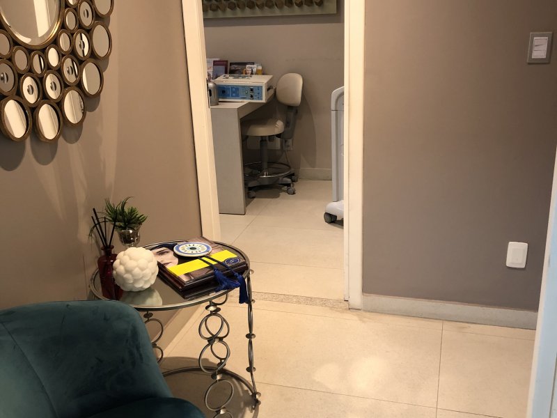 Comercial à venda Barro Preto com 144m² e 1 quarto por R$ 750.000 - 1922753415-c62125f0-d7f7-4514-84a3-ef6c86350335.jpeg