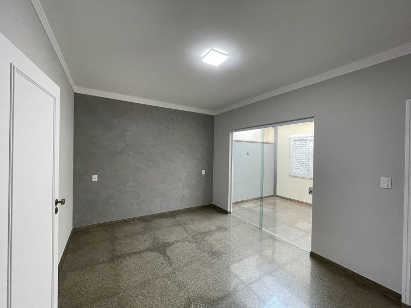 Casa à venda Parque brasilia com 166m² e 3 quartos por R$ 540.000 - 1039499766-d20520e9-ccfc-43ee-ba47-9647bdd6d803.jpeg