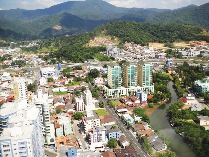 Apartamento à venda centro com 149m² e 3 quartos por R$ 1.288.800 - 994015352-le-tri-torre-1-pagina-02.jpg