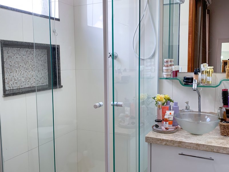 Casa de condomínio à venda Chácara Seis de Outubro com 121m² e 2 quartos por R$ 520.000 - 1740447286-ac4786aa-6040-4677-aab7-5d6a89e7547d.jpeg