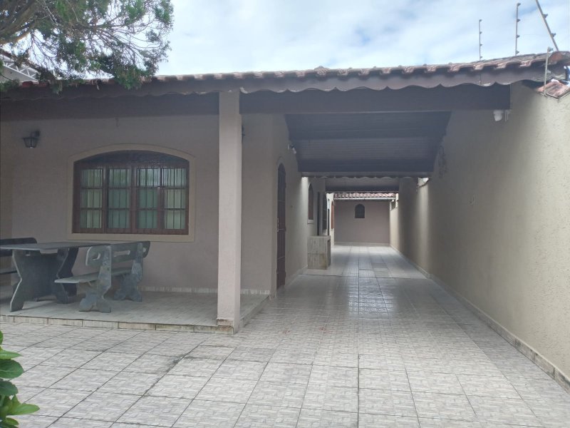 Casa à venda Balneario Itaguaí com 176m² e 3 quartos por R$ 470.000 - 1097556403-garagem-vista-da-frente.jpeg