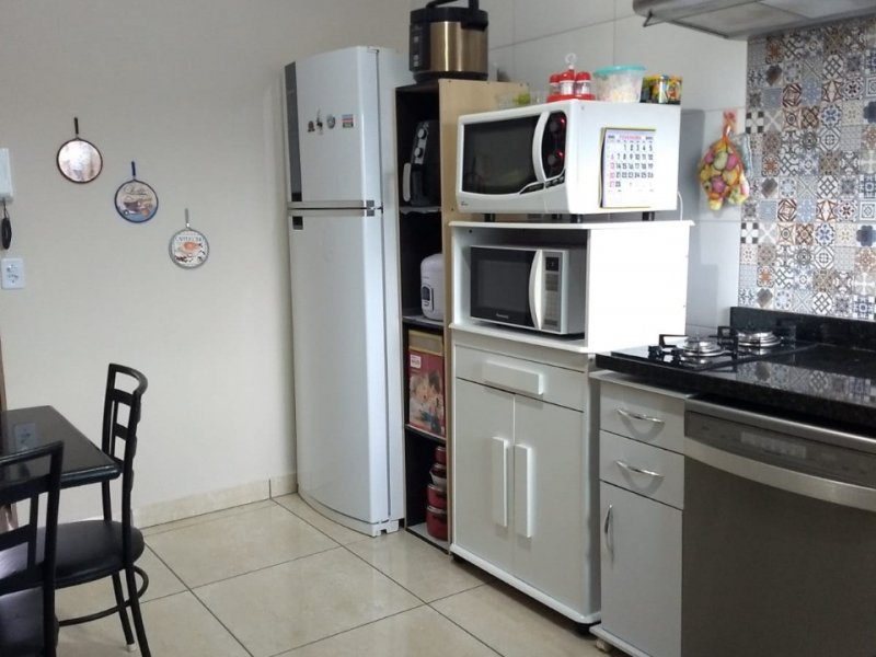 Casa à venda Residencial Araguaia com 75m² e 2 quartos por R$ 200.000 - 125900015-img-20220221-wa0057.jpg