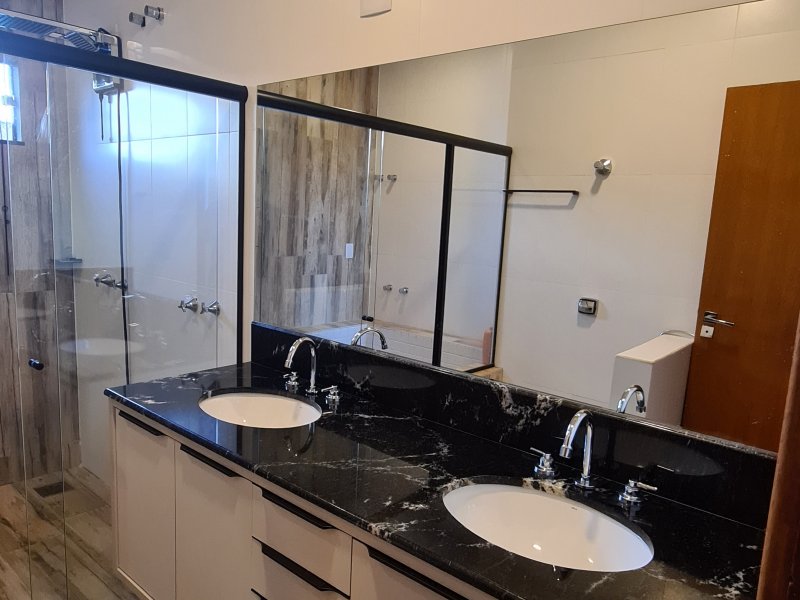 Casa à venda Centro com 408m² e 3 quartos por R$ 1.290.000 - 197940101-20220221-180835.jpg