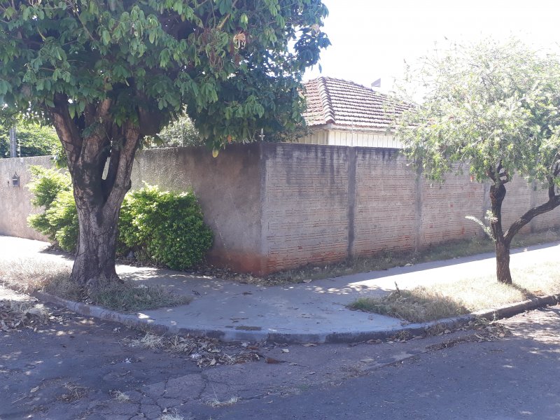 Terreno à venda Jardim Bela Vista com 219m² e 1 quarto por R$ 250.000 - 649382795-20220222-103326.jpg