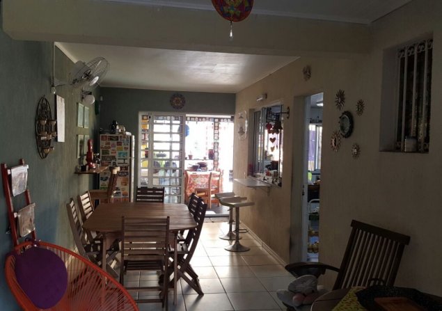 imóvel com 185m²
