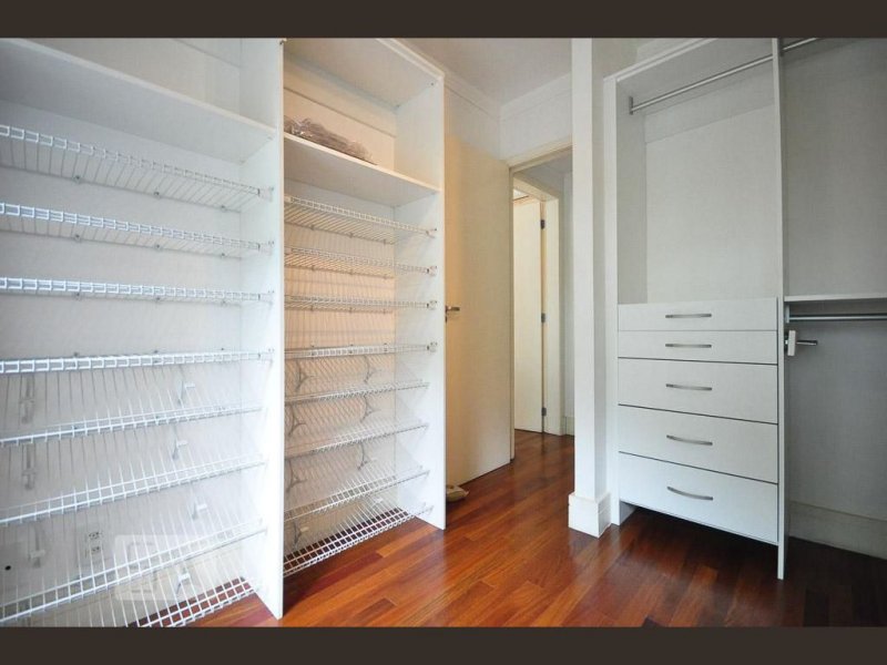 Apartamento à venda Chácara Santo Antônio (Zona Sul) com 52m² e 2 quartos por R$ 650.000 - 392199422-quartocloset-2.jpeg