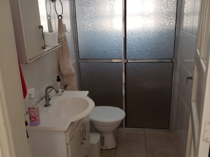 Apartamento à venda Caiçara com 108m² e 3 quartos por R$ 235.000 - 1892609620-banheiro.jpeg