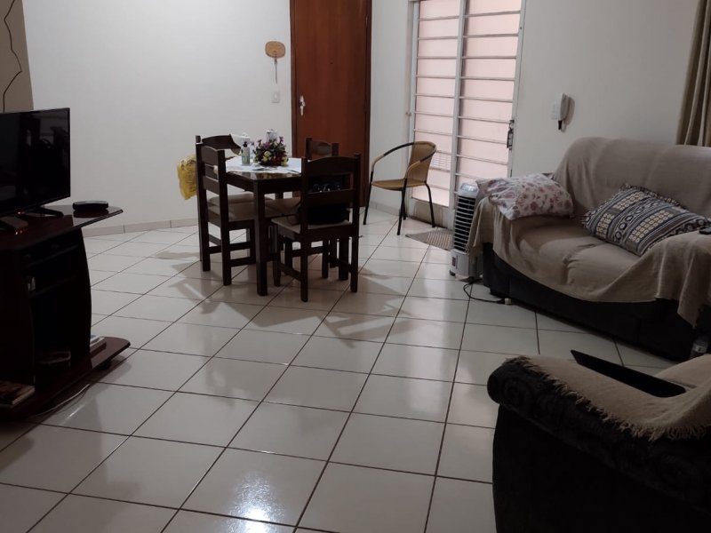 Apartamento à venda Vila Sao Manoel com 102m² e 3 quartos por R$ 260.000 - 893141984-sala-2.jpeg