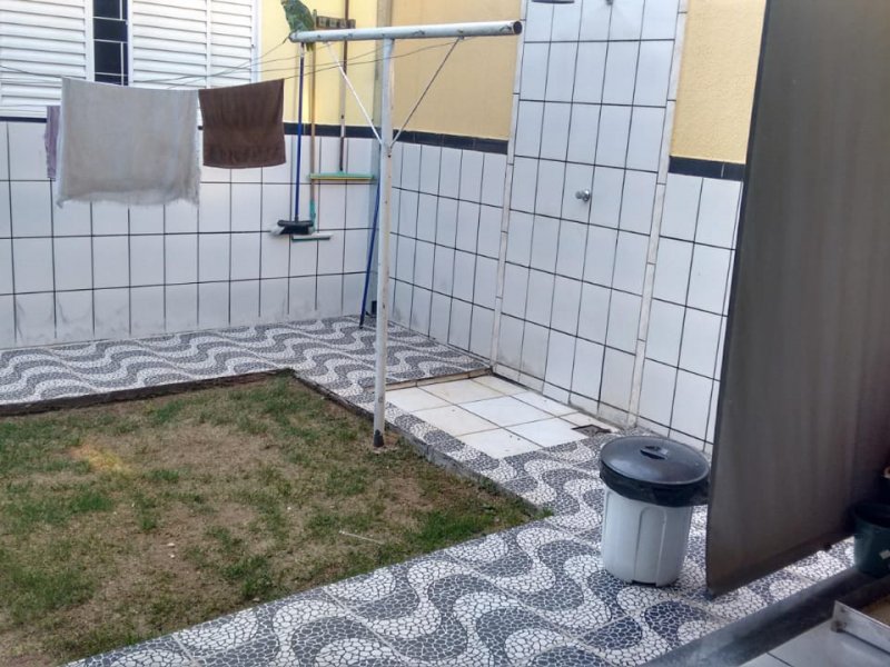 Casa à venda Estância Itaici com 225m² e 4 quartos por R$ 370 - 1139364659-quintal-2.jpeg