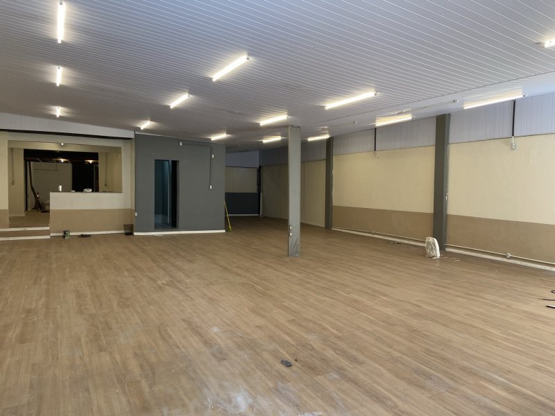 Comercial à venda São Mateus com 270m² e 1 quarto por R$ 650.000 - 1266394224-c234b85f-d734-4d70-9bce-2ad1deac5dab.jpeg