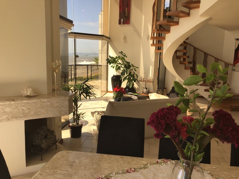 Casa à venda Centro com 320m² e 3 quartos por R$ 3.800.000 - 1644508884-5396a5bd-92e6-4a9c-9617-9e57f99f1fc1.jpeg