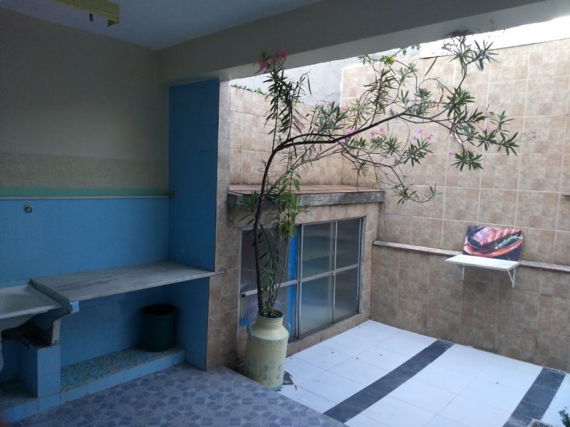 Casa à venda Vila Laís com 110m² e 2 quartos por R$ 280.000 - 601094439-area-coberta-fds6.jpeg