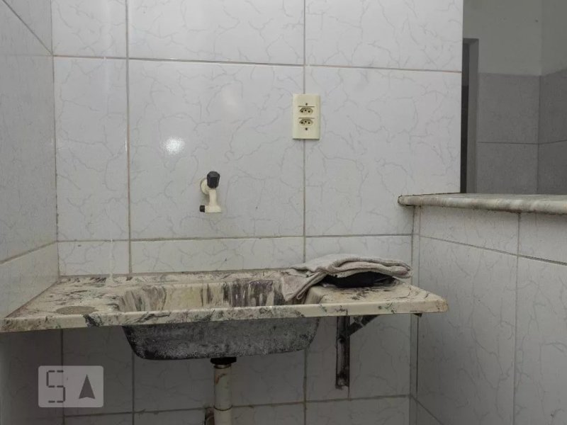 Kitnet à venda Amadeu Furtado com 136m² e 4 quartos por R$ 390.000 - 1426858846-2a408343-37d4-42ea-9f7e-a06379b9612a.jpeg