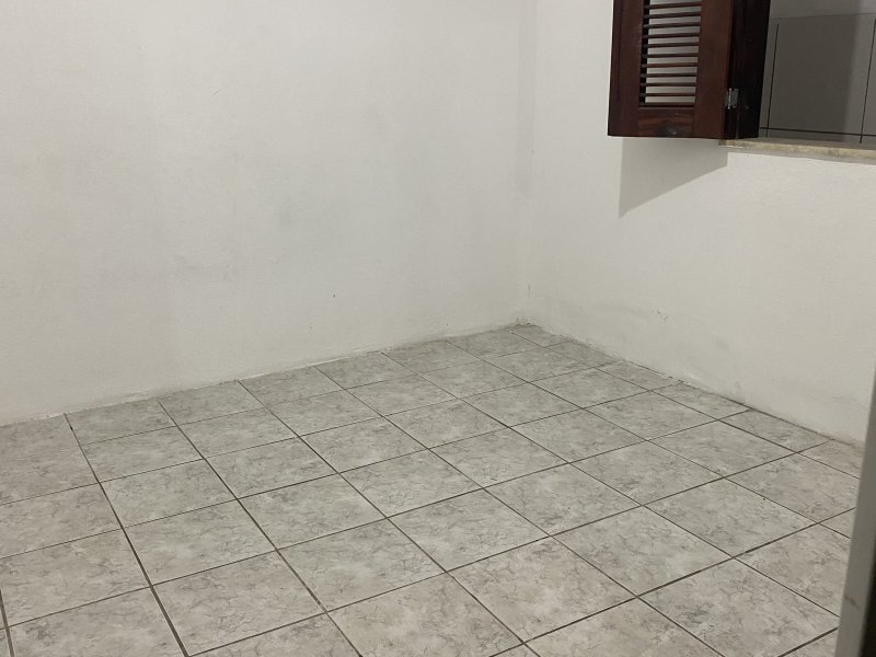 Kitnet à venda Amadeu Furtado com 136m² e 4 quartos por R$ 390.000 - 1496904145-ce1af68f-07f5-4c47-99d1-ed2354b860b8.jpeg