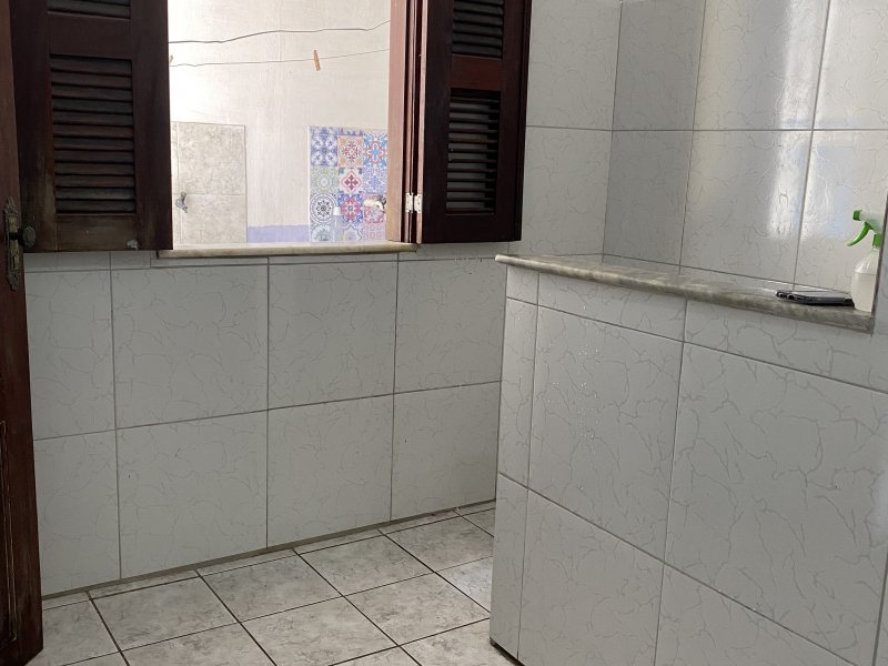 Kitnet à venda Amadeu Furtado com 136m² e 4 quartos por R$ 390.000 - 1801575251-50f80c09-b6c7-4df4-9be2-c863fa37215d.jpeg