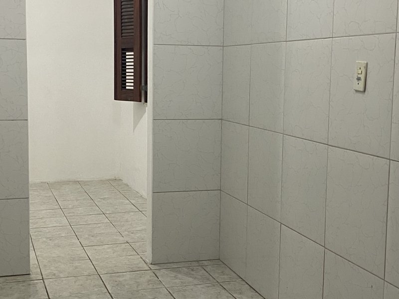 Kitnet à venda Amadeu Furtado com 136m² e 4 quartos por R$ 390.000 - 262738199-75ec87bb-cfce-446d-aa00-89d34b284e91.jpeg