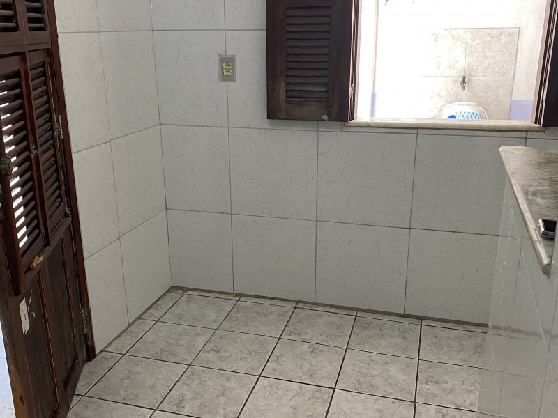 Kitnet à venda Amadeu Furtado com 136m² e 4 quartos por R$ 390.000 - 496438794-e53e8528-1a65-4ade-b74b-cc4ad1211a5c.jpeg