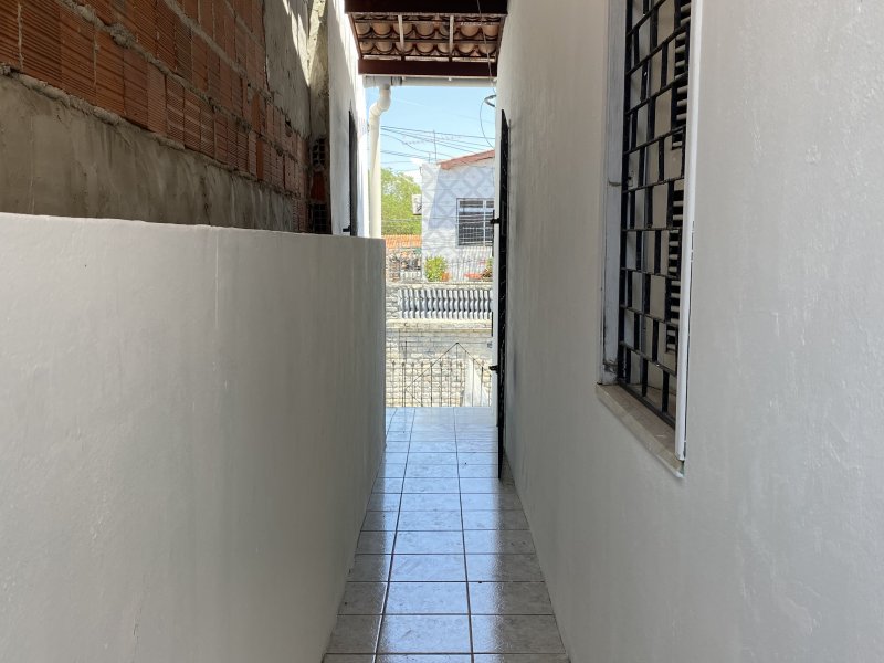 Kitnet à venda Amadeu Furtado com 136m² e 4 quartos por R$ 390.000 - 978402976-1feee90c-d319-4fd0-b86d-3e1eba714745.jpeg