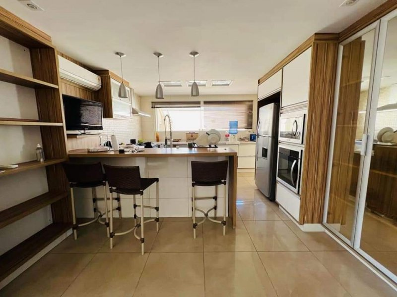 Casa à venda Parque Nova Jandira com 215m² e 3 quartos por R$ 1.000.000 - 430573588-fb-img-1645813491858.jpg