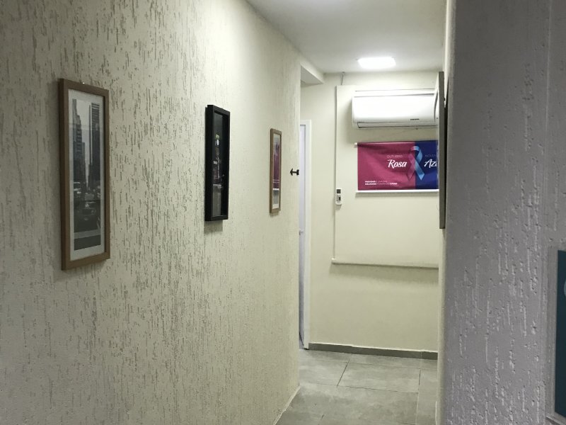 Comercial à venda Centro com 180m² e 1 quarto por R$ 750.000 - 2030002700-circulacao-001.jpg