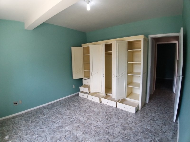 Casa à venda Centro com 250m² e 4 quartos por R$ 750.000 - 1998749448-13.jpg