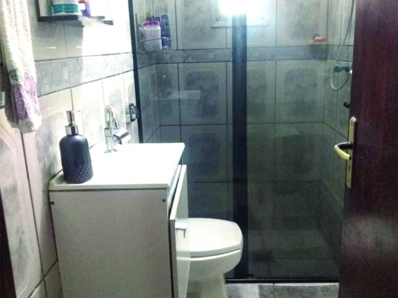 Apartamento à venda Vila Galo com 90m² e 2 quartos por R$ 290.000 - 1627609039-banheiro-social.jpg