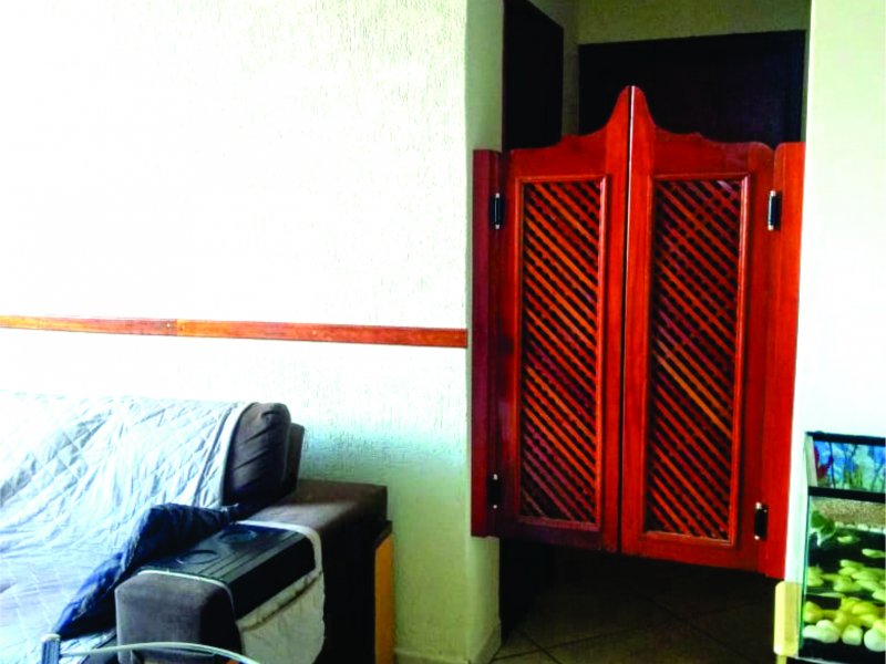 Apartamento à venda Vila Galo com 90m² e 2 quartos por R$ 290.000 - 2134599324-acesso-sala-para-os-quartos-e-banheiro-social.jpg