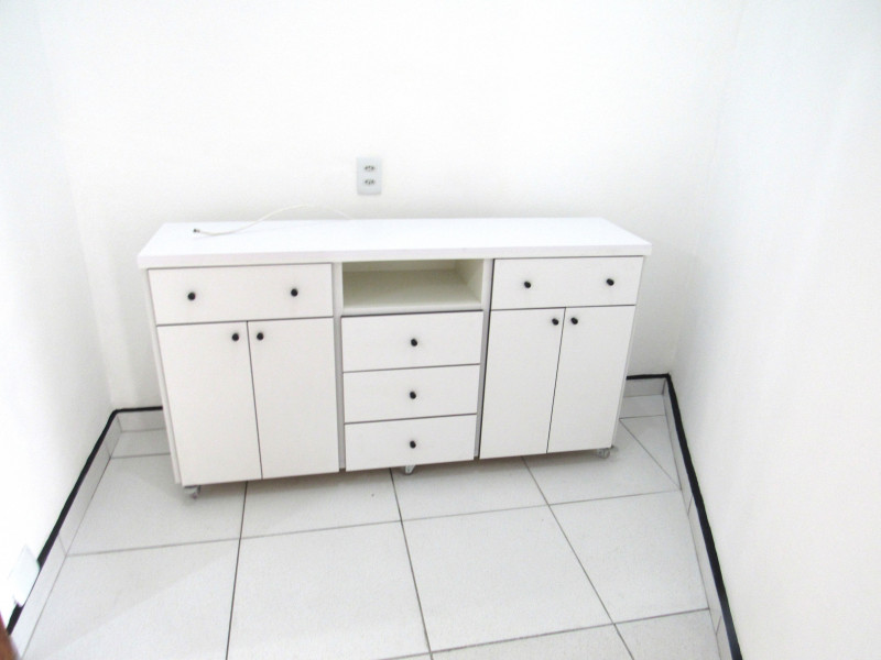 Apartamento à venda Bela Vista com 57m² e 1 quarto por R$ 370.000 - 1053124555-02-3-hall-tv-sala-movel.JPG