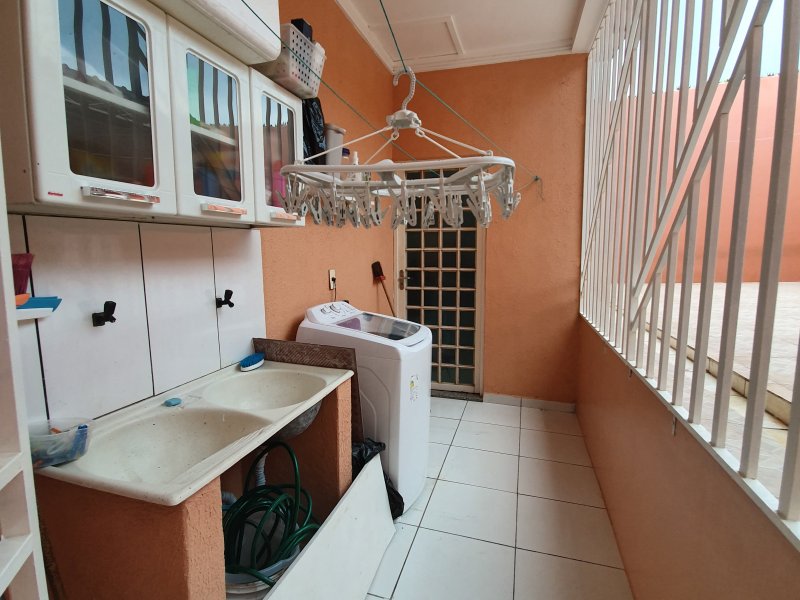 Casa à venda NOVO ALEIXO com 200m² e 2 quartos por R$ 280.000 - 1587921597-20190929-172014.jpg